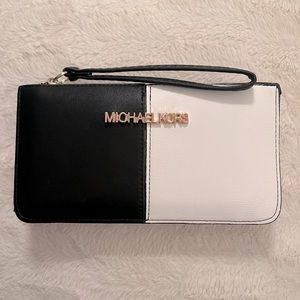 Michael Kors wallet/wristlet